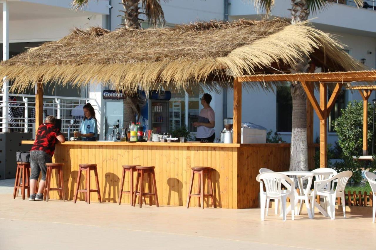Hotel Rinia 2 Škalngur Esterno foto